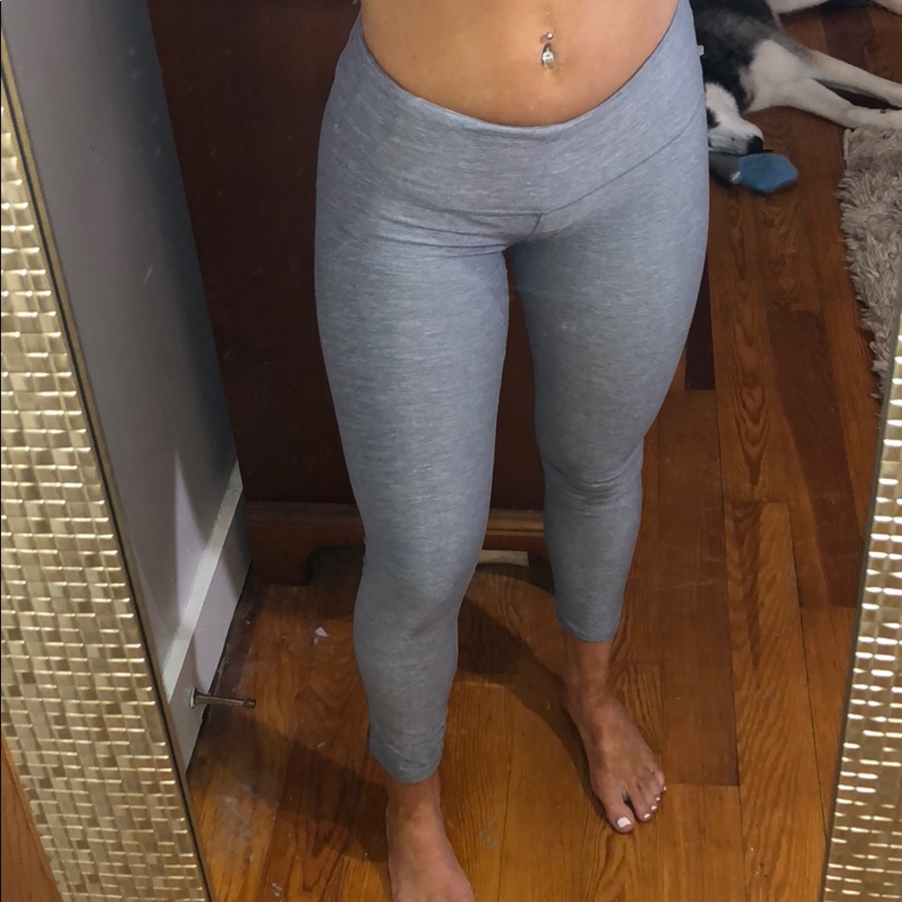 Lululemon Wunder Under size 2